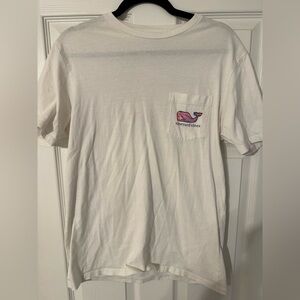 Vineyard Vines T-shirt size small